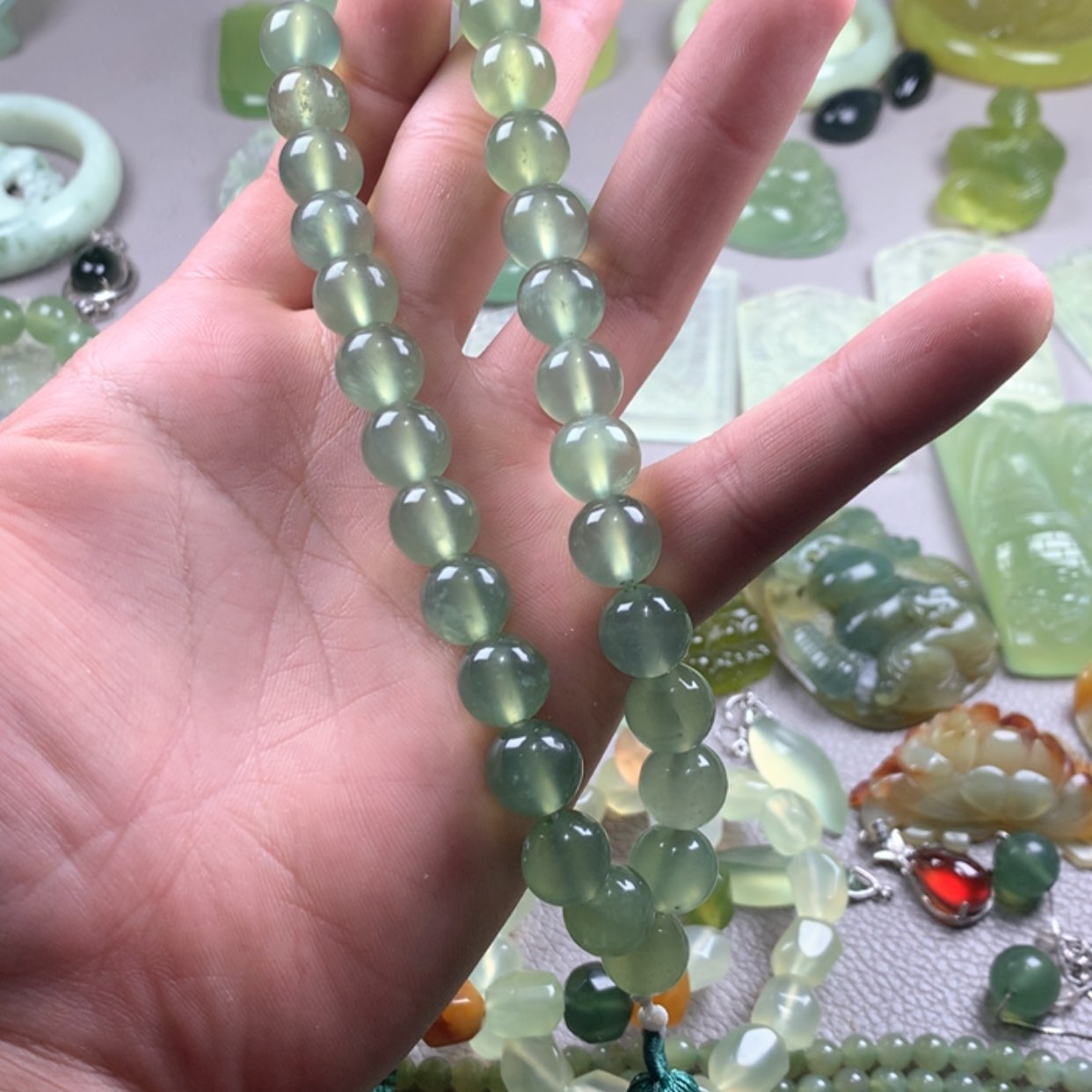 【闪购商品】未镶嵌蛇纹石玉岫玉