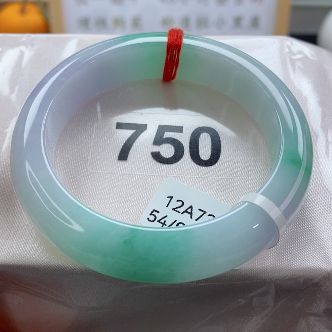 翡翠手镯未镶嵌天然A货翡翠手镯