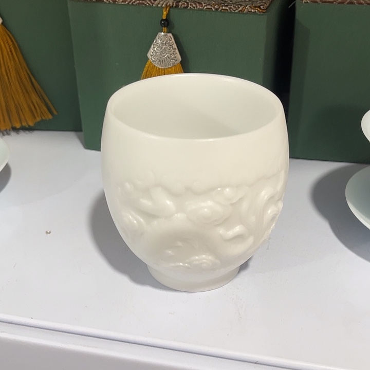 福利待遇多多哦哦哦