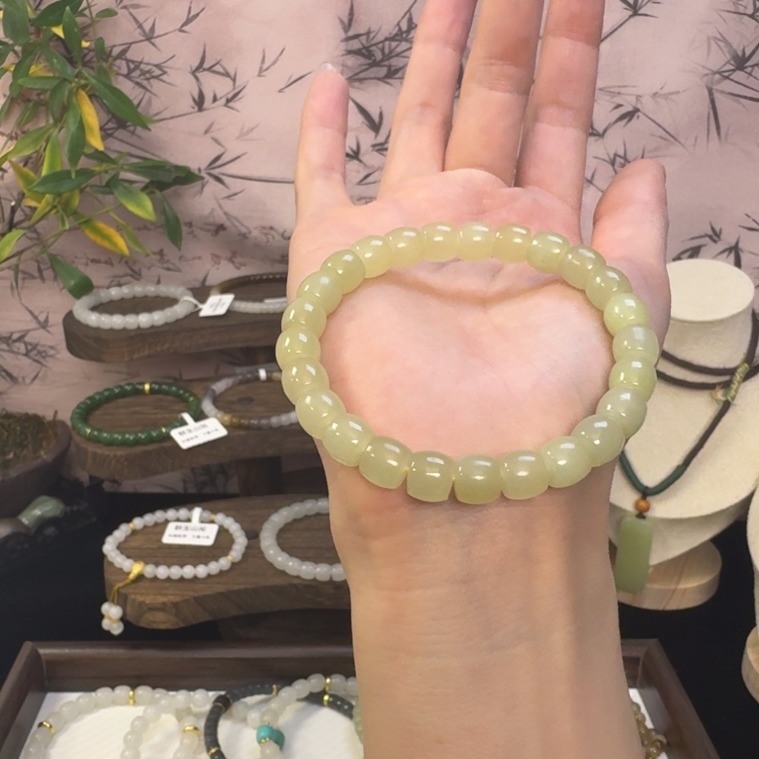 和田玉未镶嵌手串