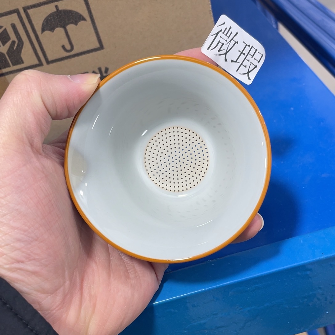 釉下手绘茶具微瑕