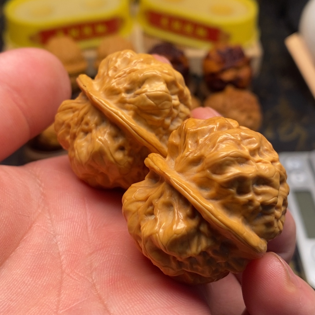 桃核把件贵妃蛤蟆头