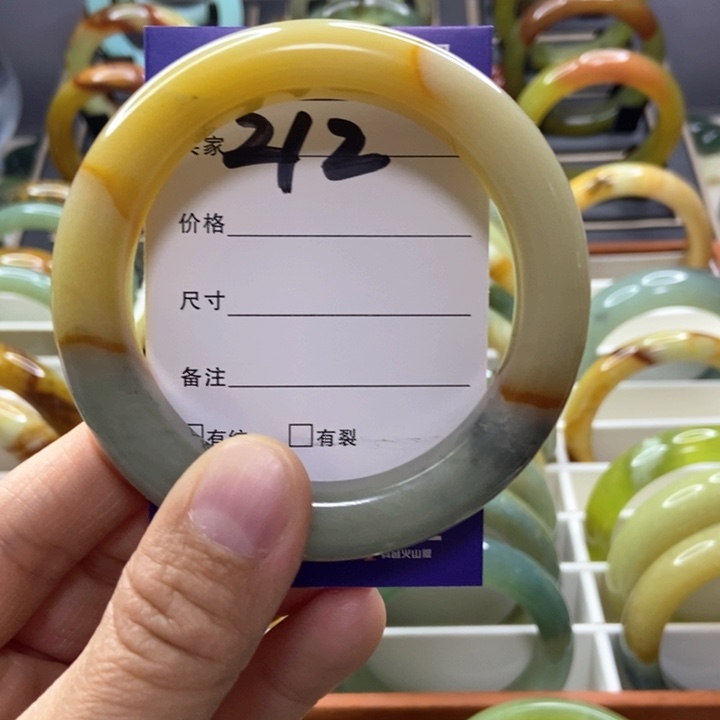 蛇纹石玉手镯未镶嵌言*言