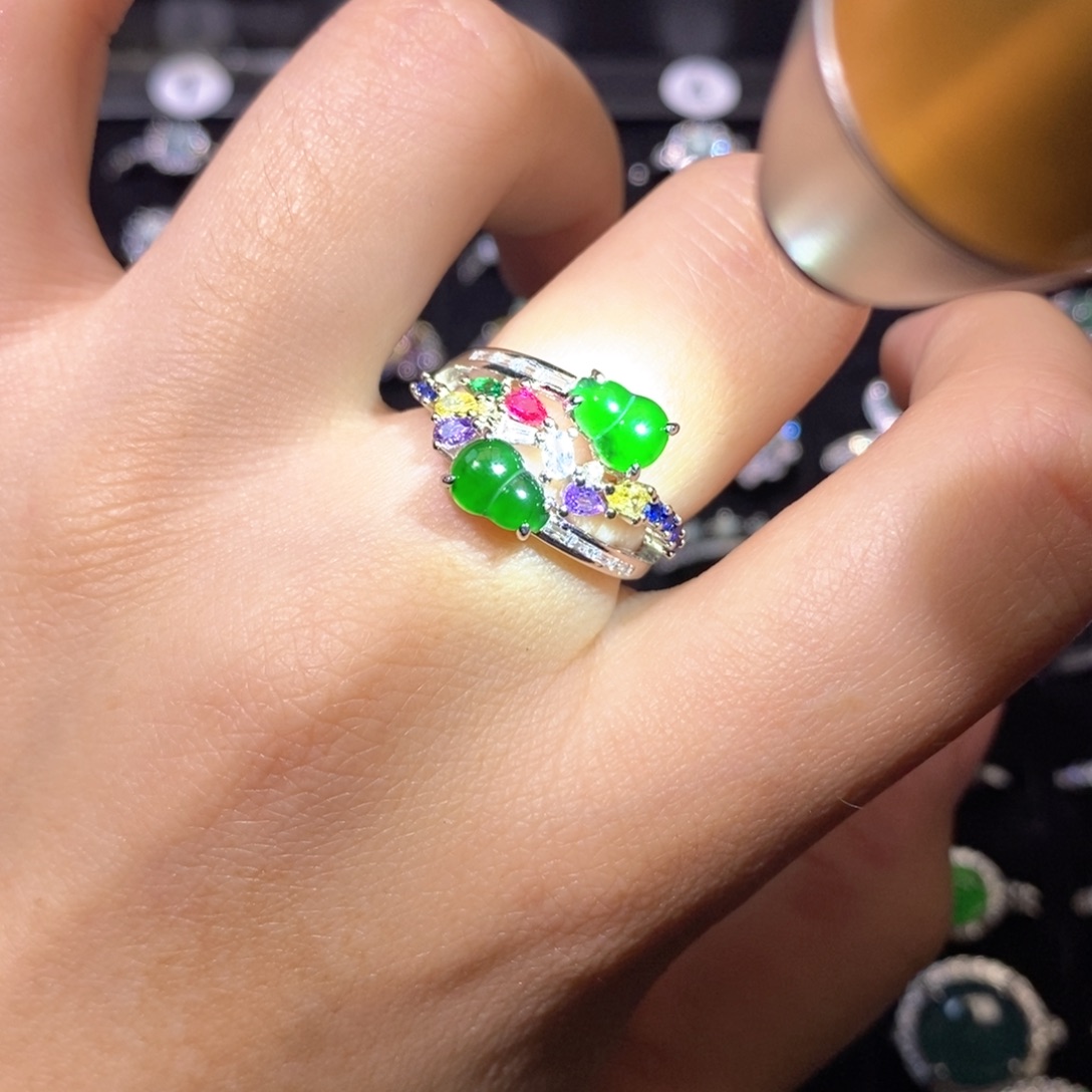 翡翠未镶嵌颈饰天然