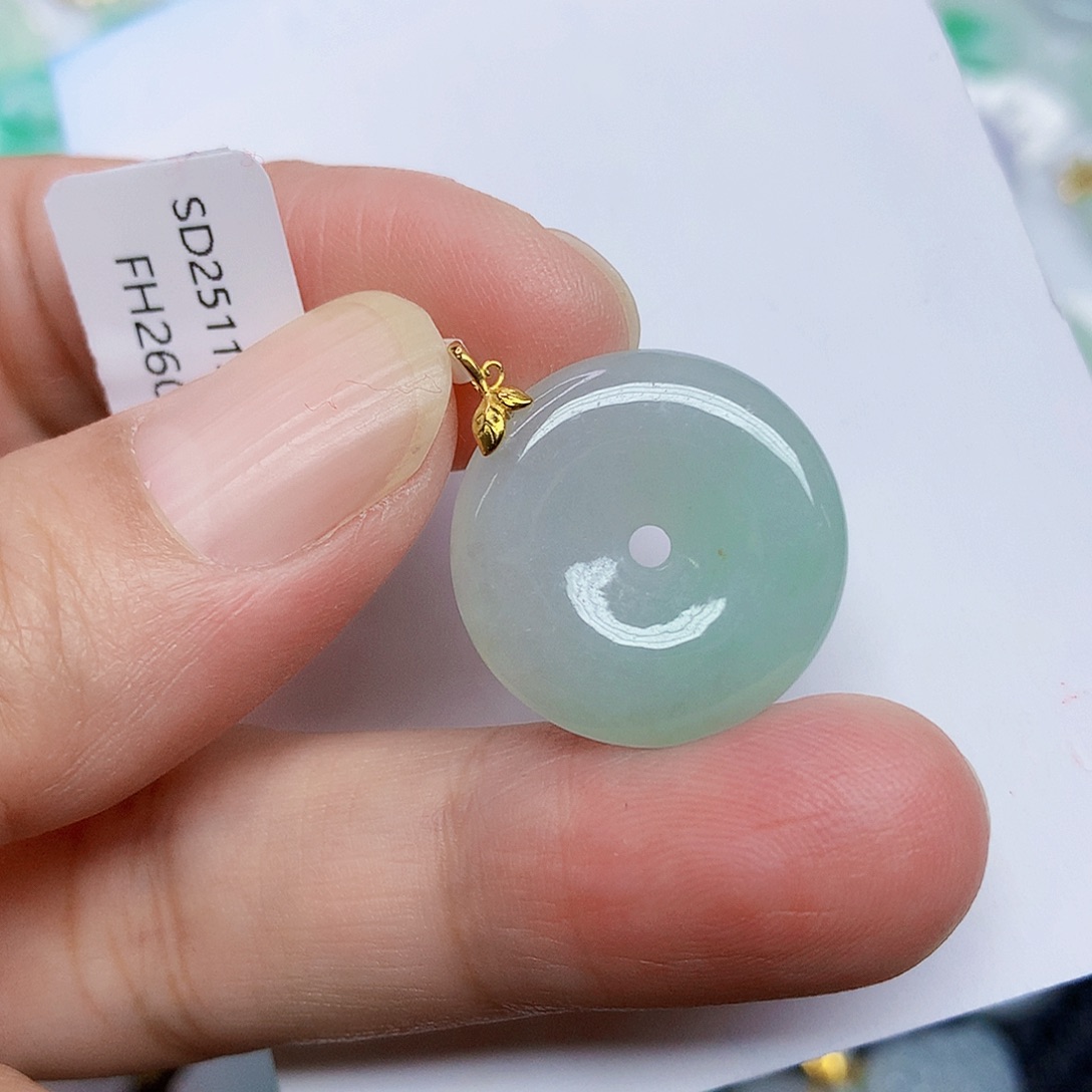 翡翠18K金镶嵌颈饰3566777