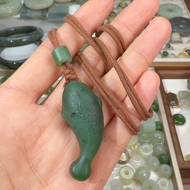 和田玉（碧玉）未镶嵌颈饰19.24311