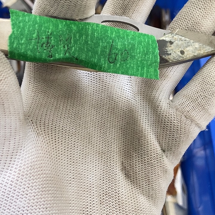 博***览户外多功能折叠小刀