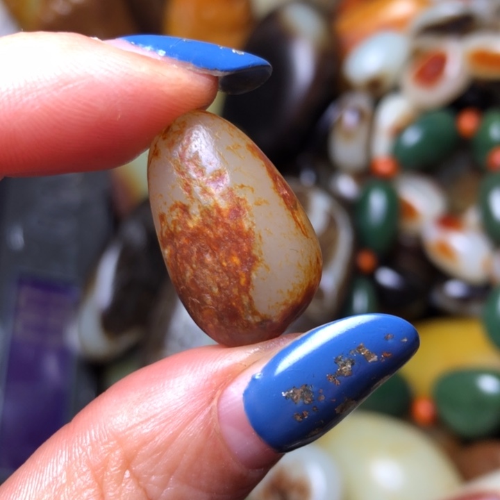 和田玉未镶嵌珠宝奇石