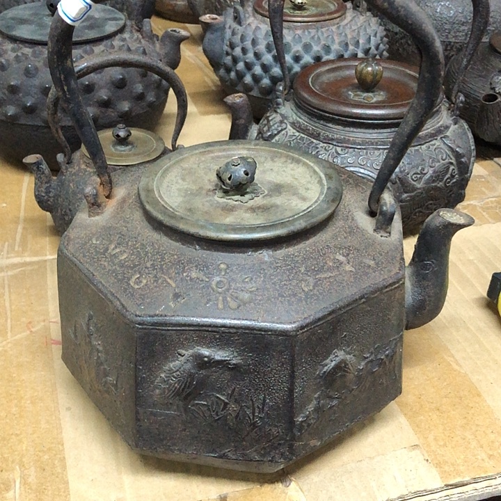 龙文堂名釜师岛造壶