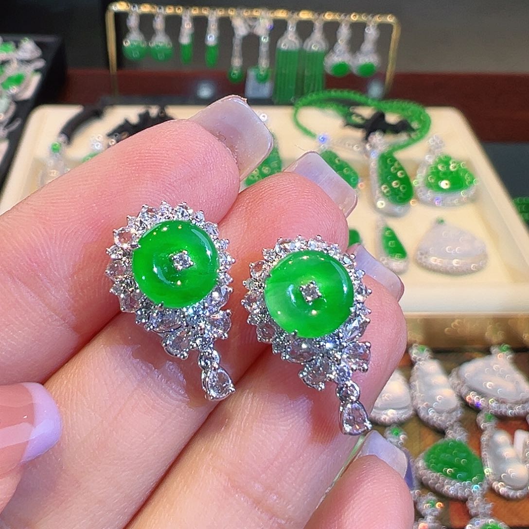 翡翠耳饰18K金镶嵌翡翠