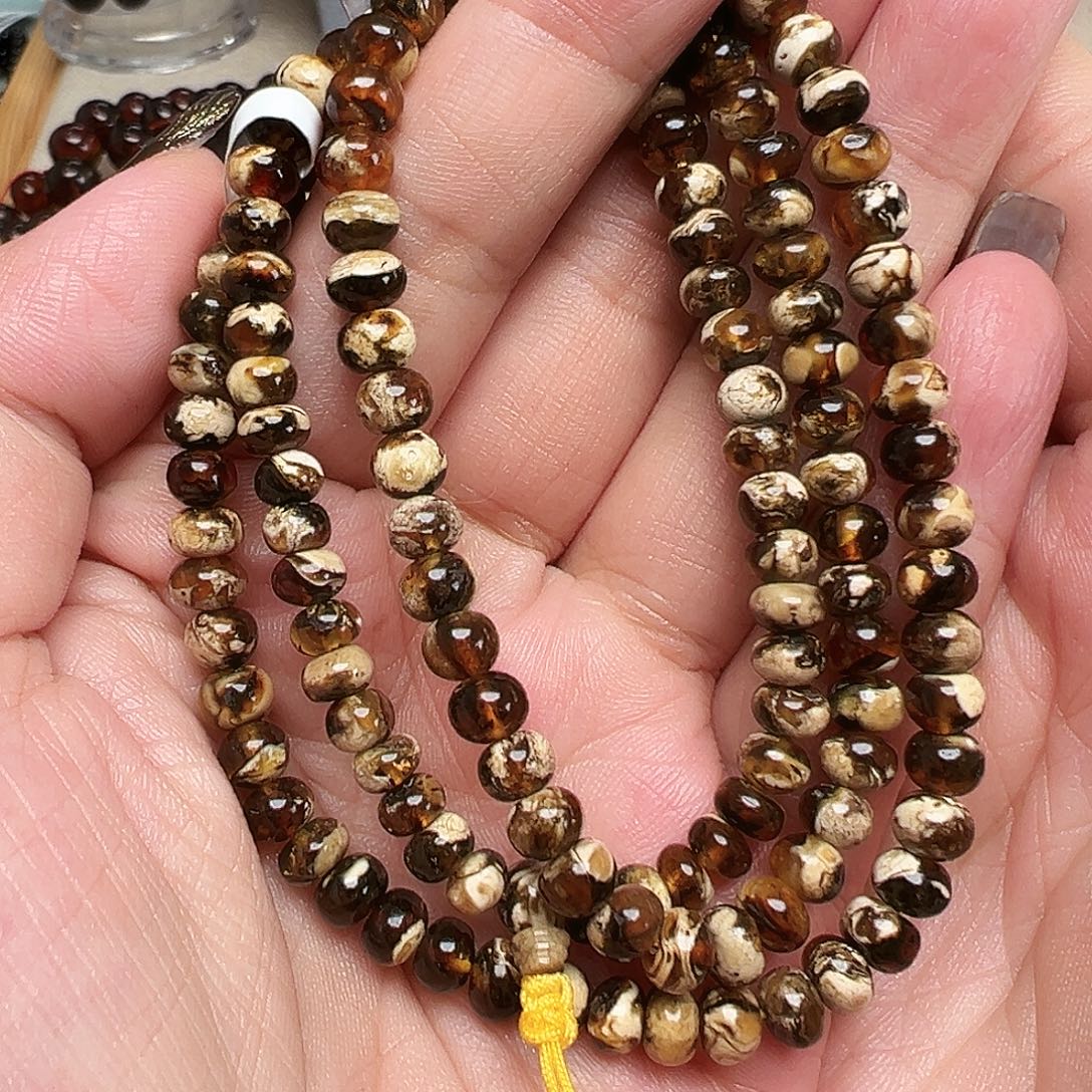 琥珀未镶嵌裸石抚顺琥珀20680五