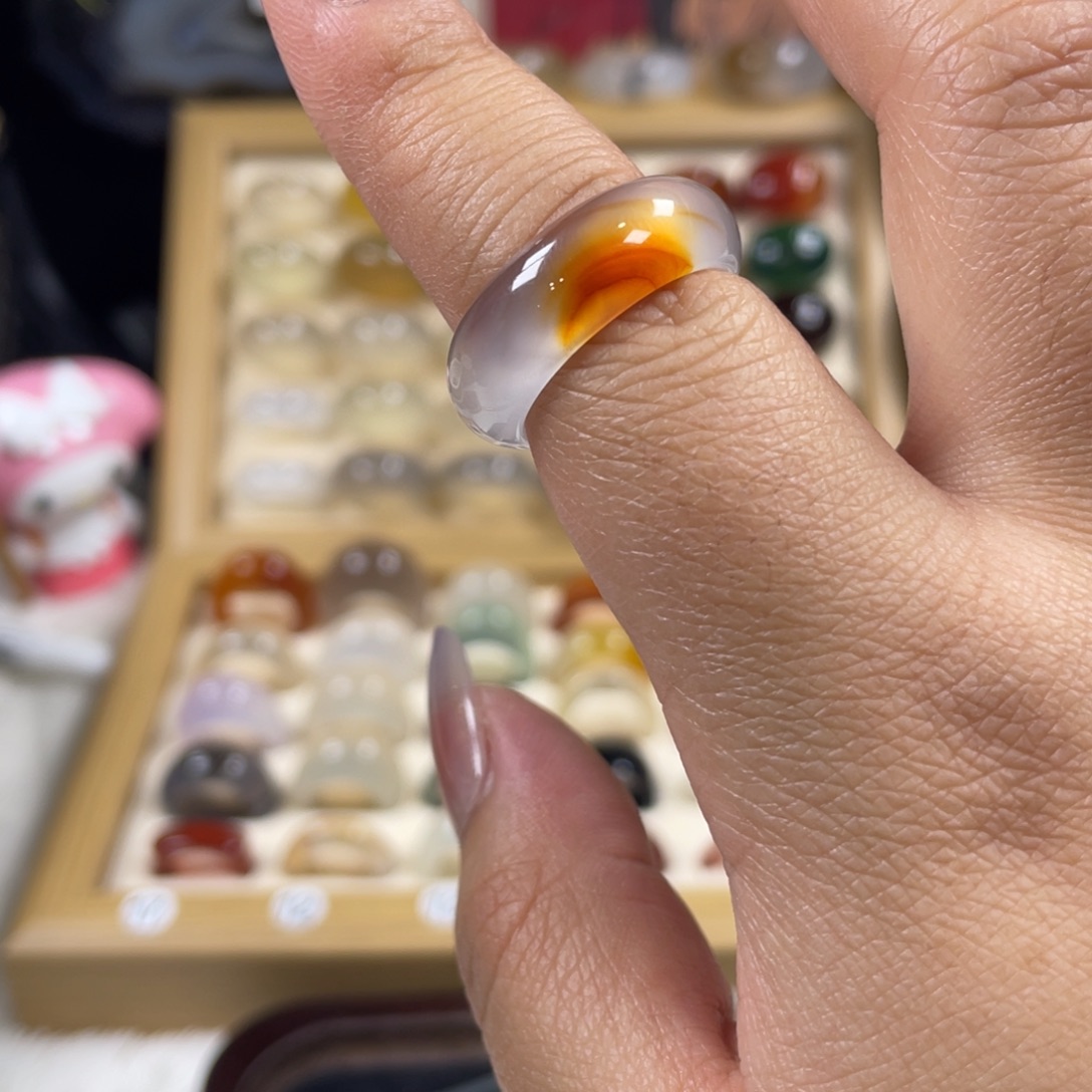 玛瑙/玉髓未镶嵌戒指19一口糖（非质量问题.不退不换）