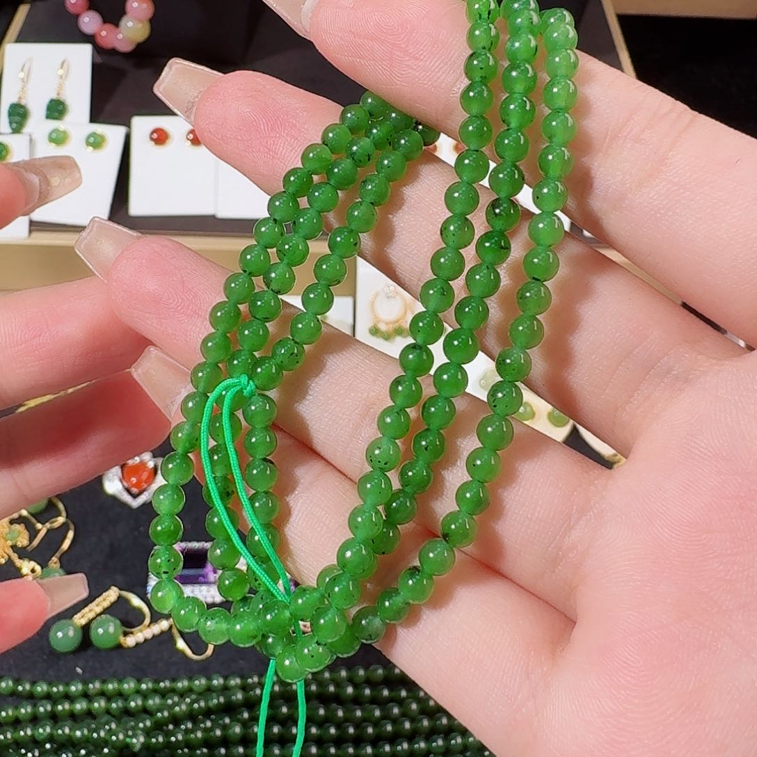 和田玉（碧玉）颈饰未镶嵌小米珠卡4 