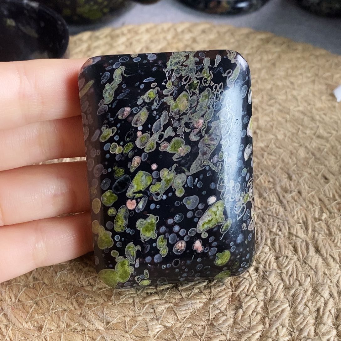 奢上奢精品梅花玉