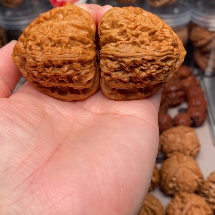 文玩核桃吊坠光****店三角白