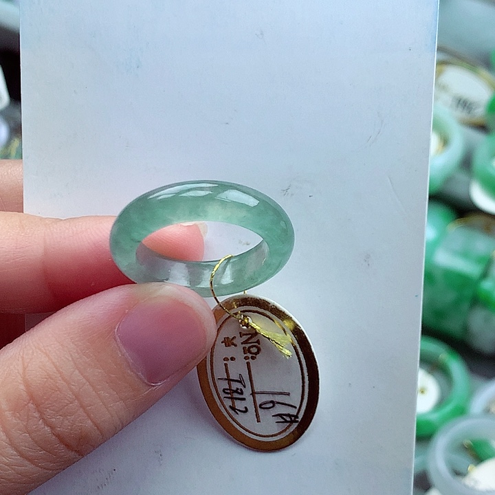 翡翠未镶嵌戒指16号