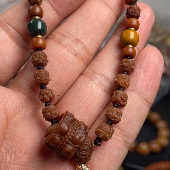 橄榄核吊坠今天的