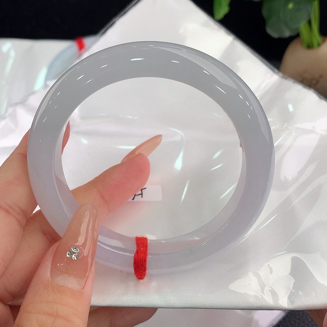 翡翠未镶嵌手镯正56/57