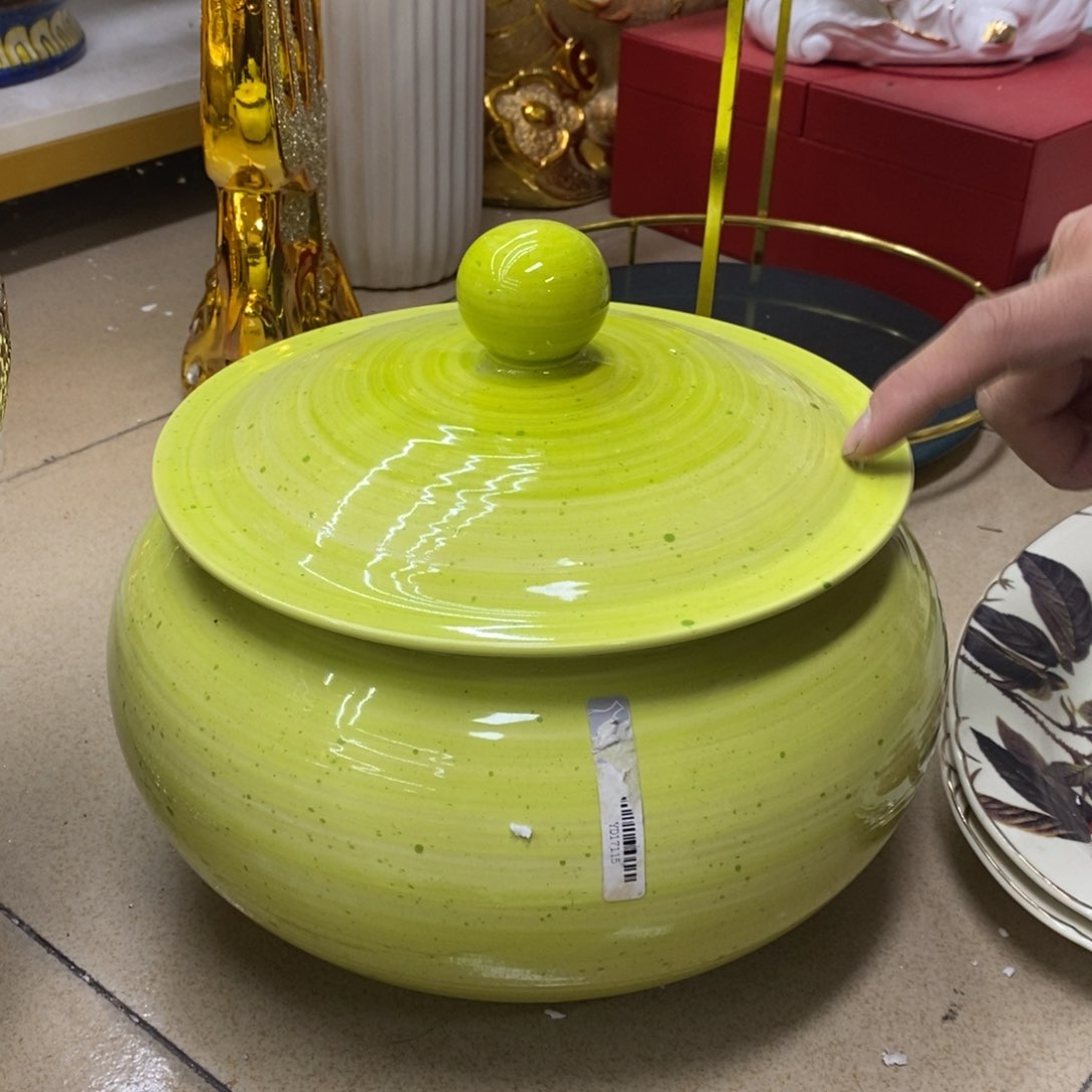 摆件陶瓷材料花瓶摆件