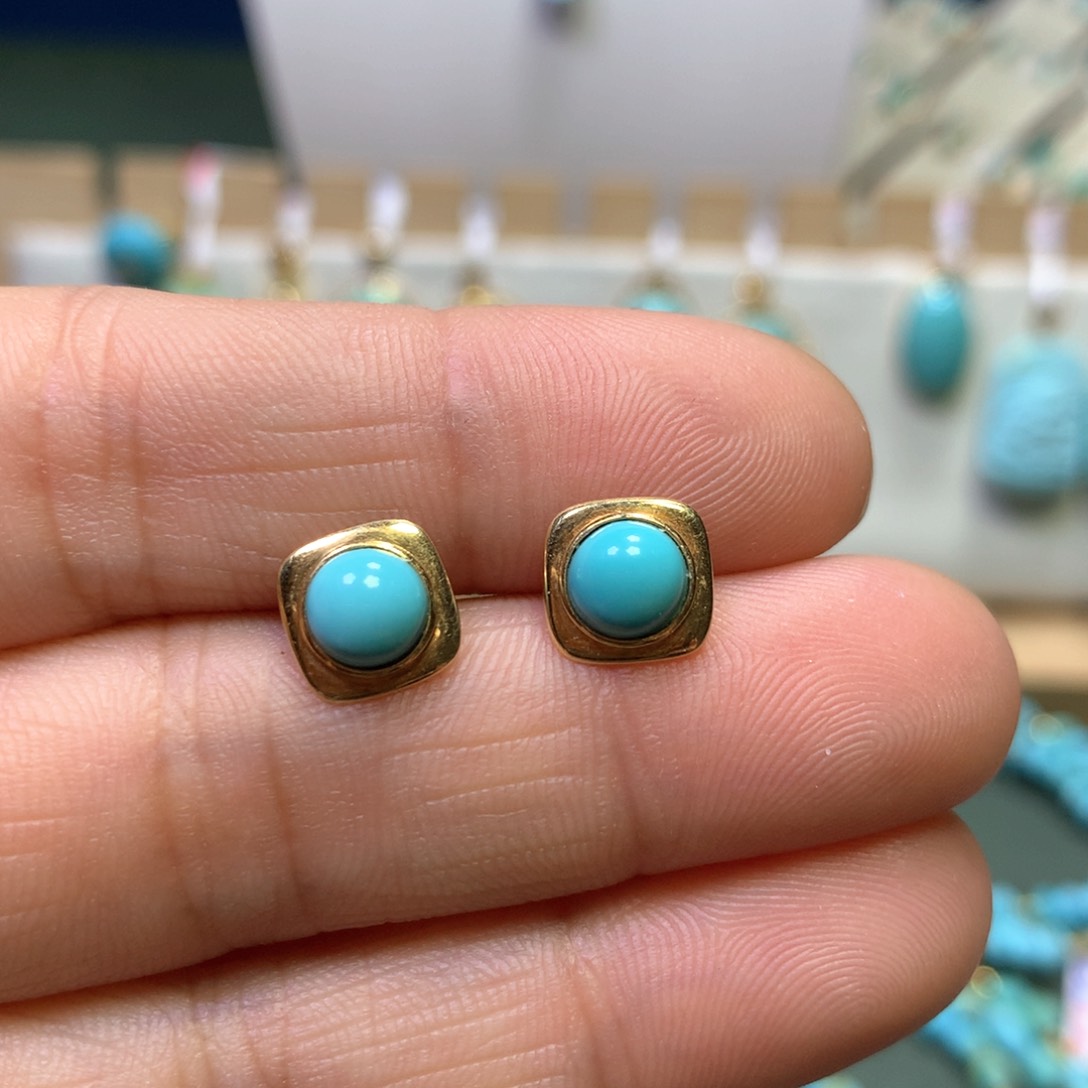 绿松石耳钉18K金镶嵌