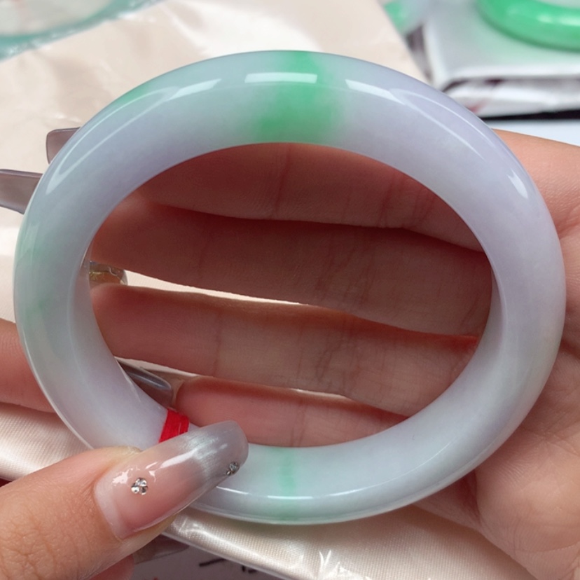 【闪购商品】翡翠手镯未镶嵌61圈