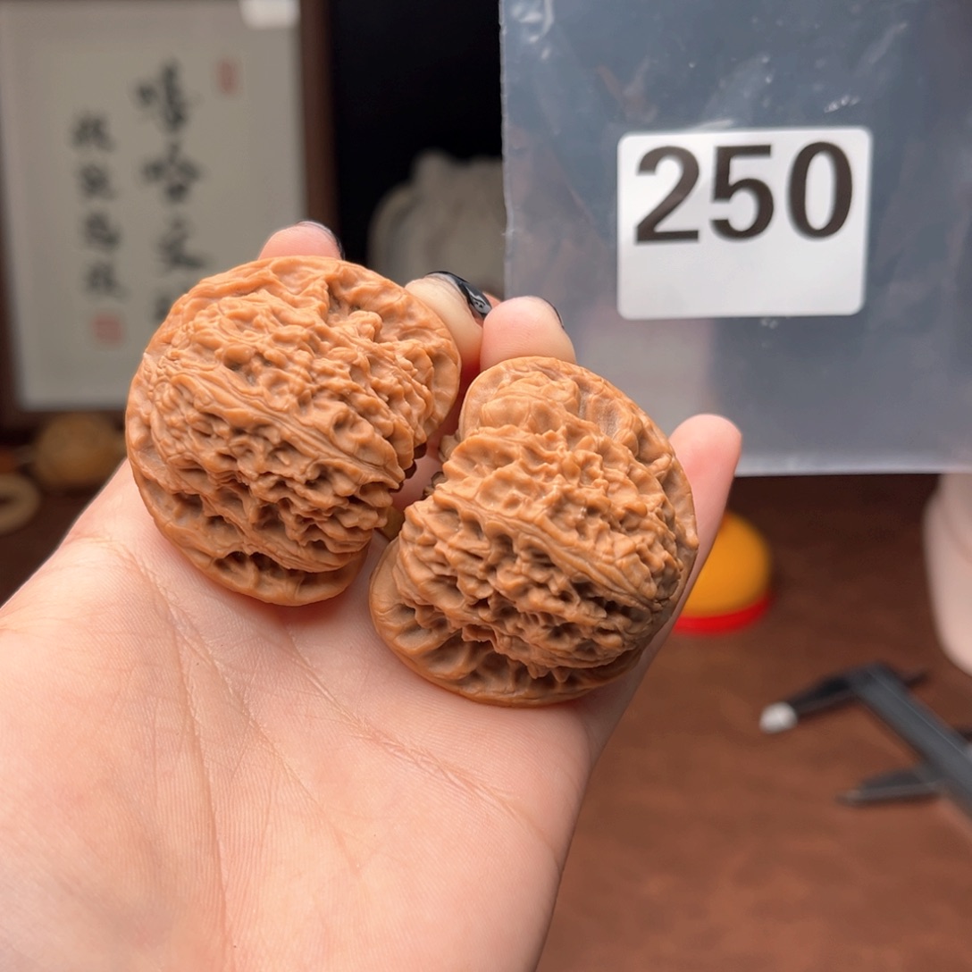 文玩核桃吊坠球疆43