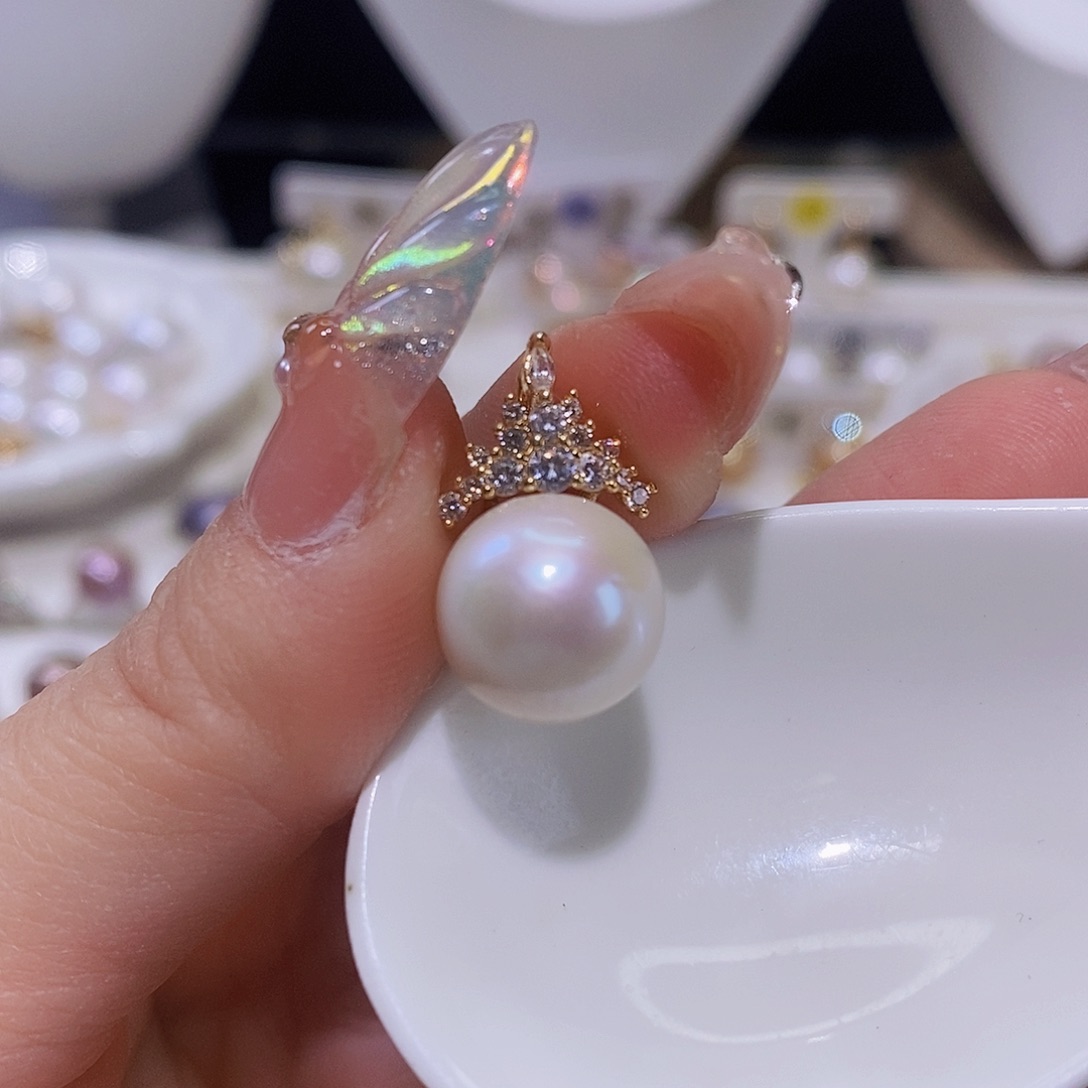 淡水珍珠颈饰合金