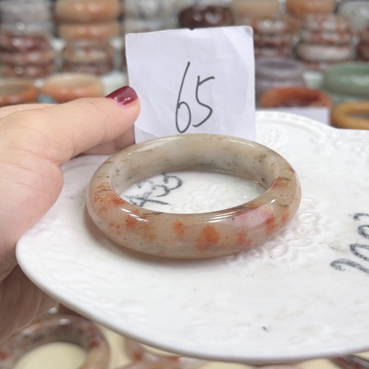 石英质玉微瑕56未镶嵌