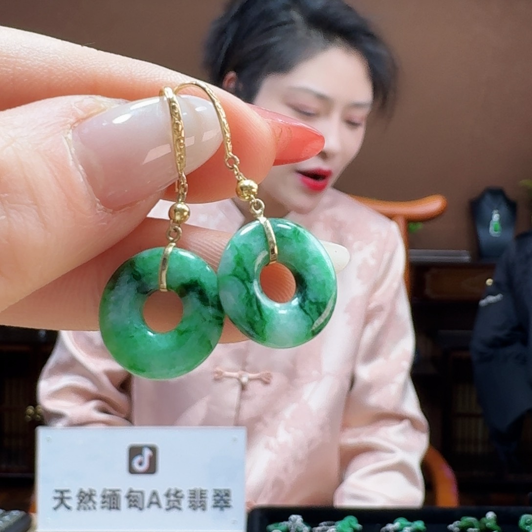 翡翠耳饰18K金镶嵌耳饰