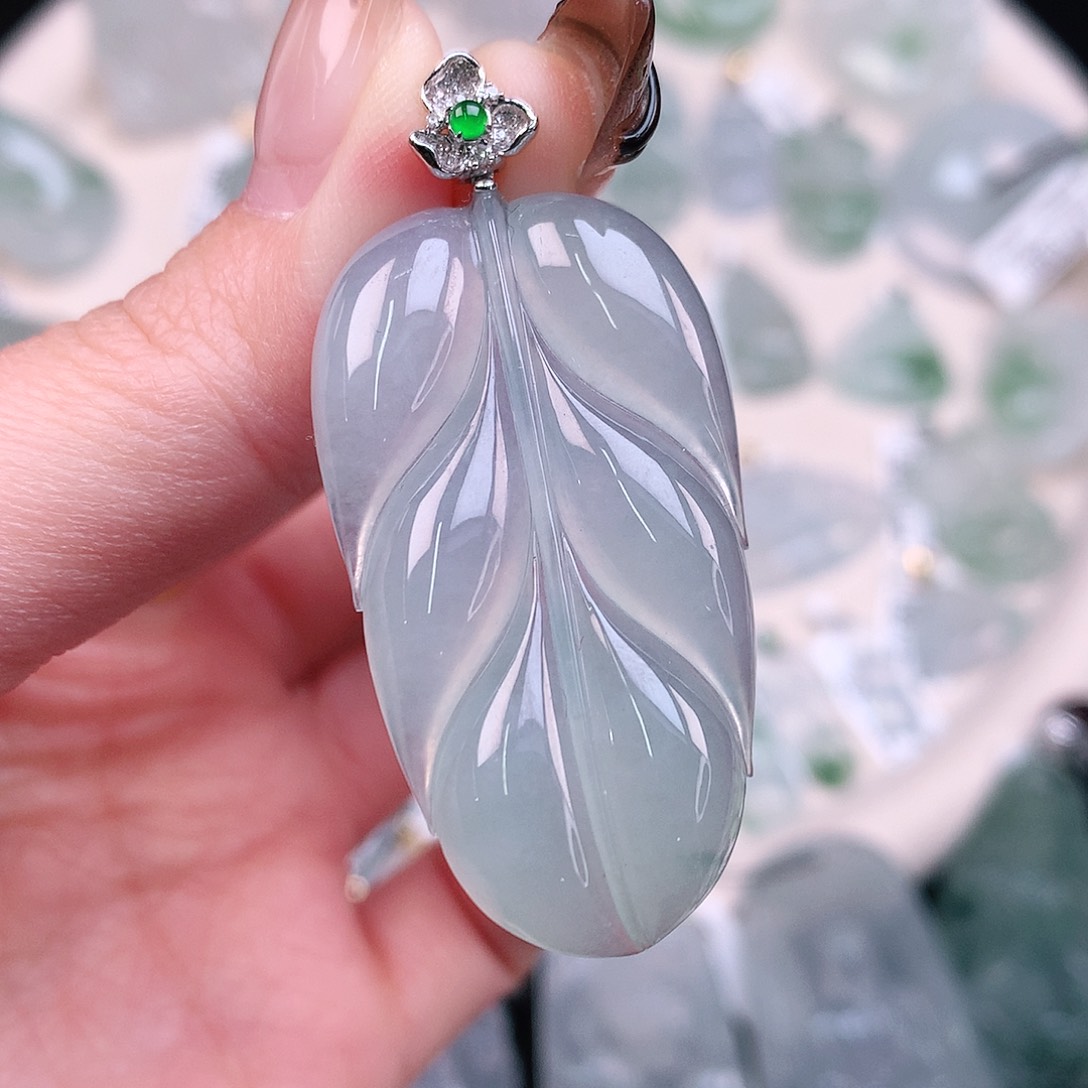 翡翠颈饰18K金镶嵌大叶子50.7、43、23.6、5