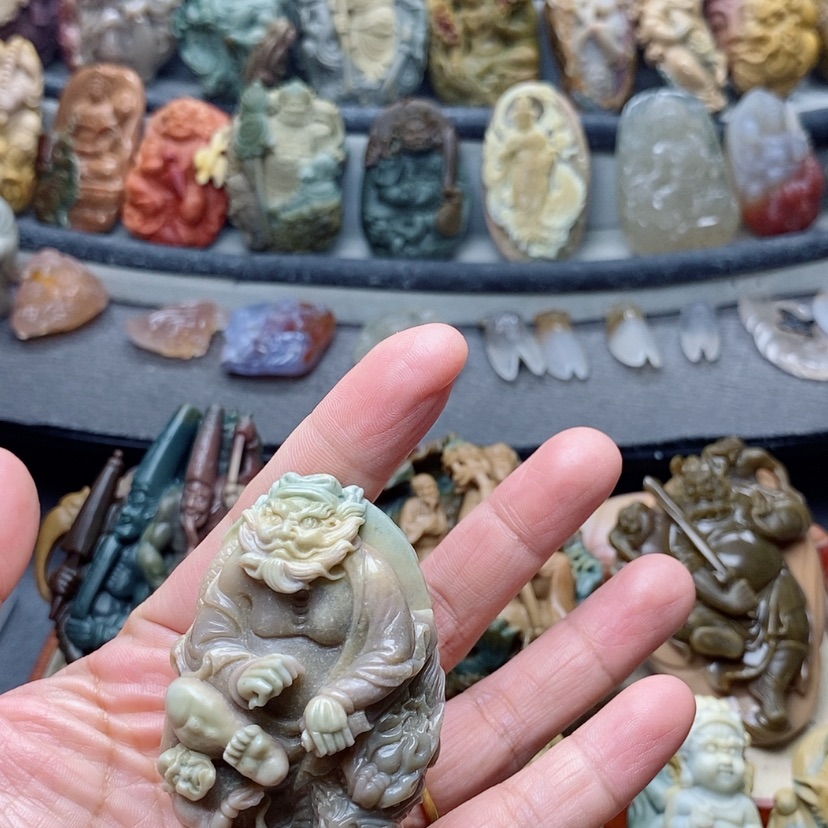 【闪购商品】定制石英质玉吊坠未镶嵌