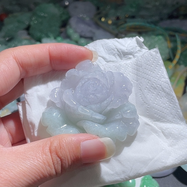 颈饰未镶嵌翡翠A****姐天