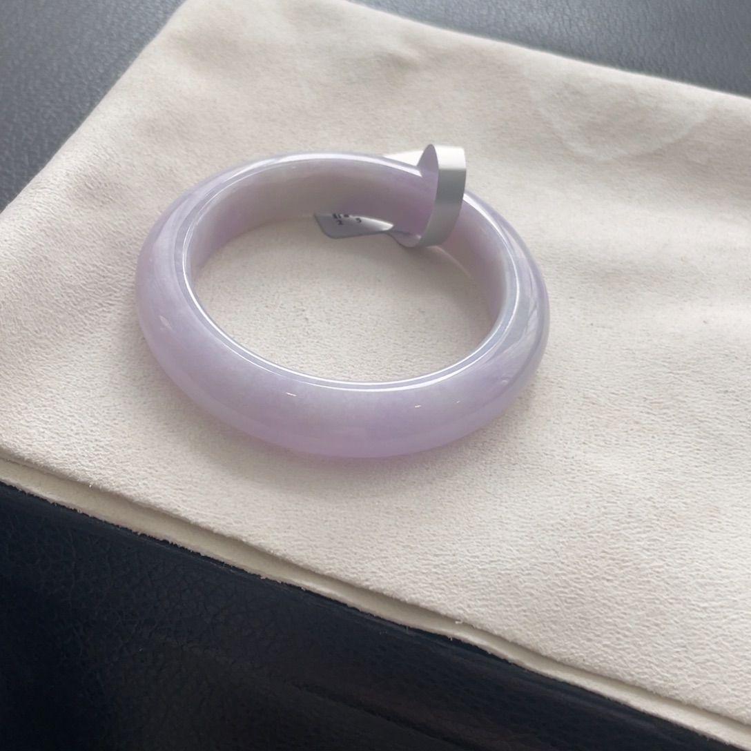 翡翠未镶嵌手镯纹裂50.5正圈