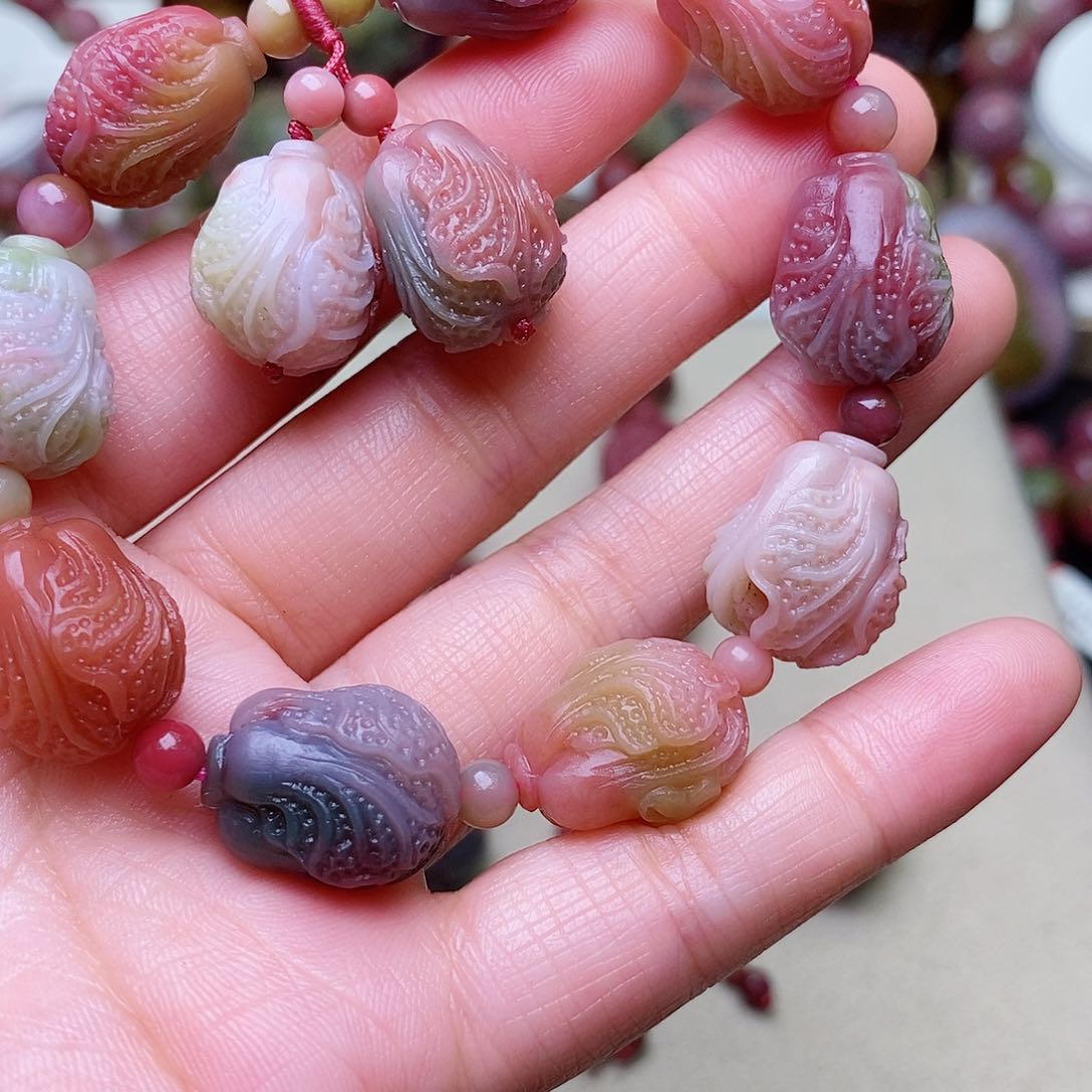 玛瑙/玉髓珠宝奇石未镶嵌雪**羽盐源玛瑙定制