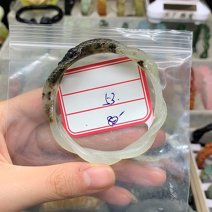 仙***络蛇纹石玉未镶嵌手镯