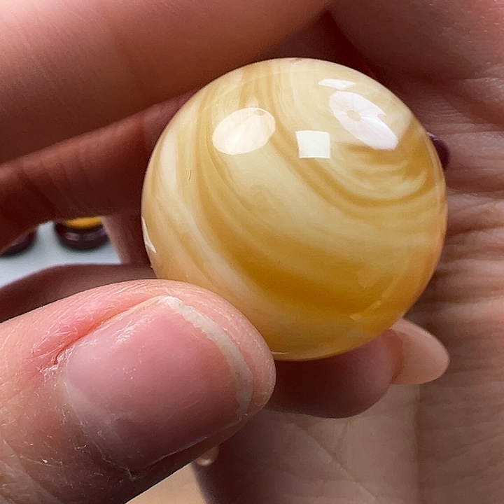 蜜蜡未镶嵌珠宝奇石