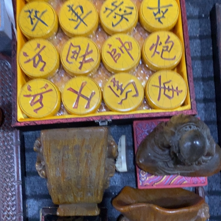 瓷片华*子                  
