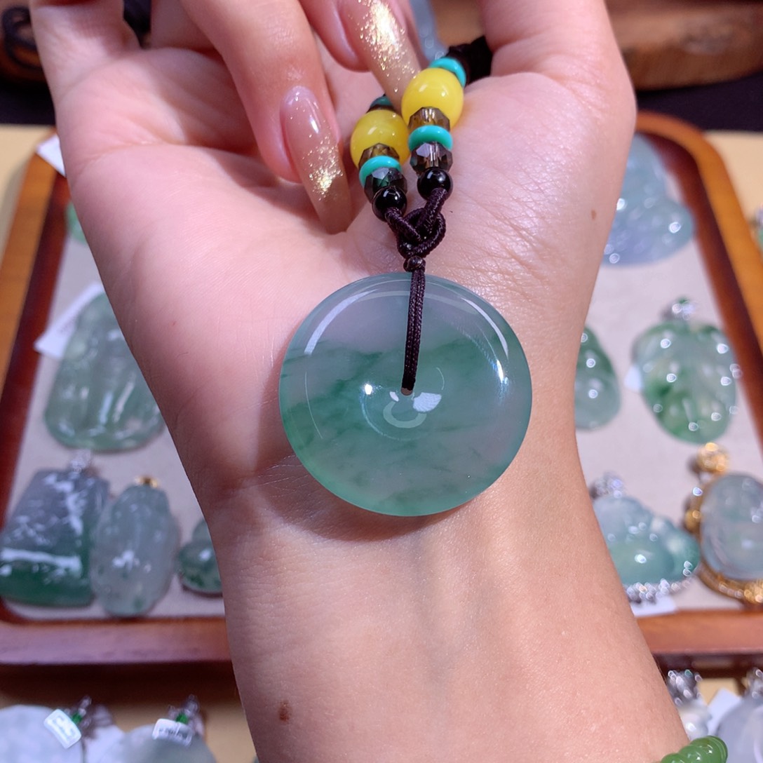 翡翠吊坠(不含链)未镶嵌31.5-6