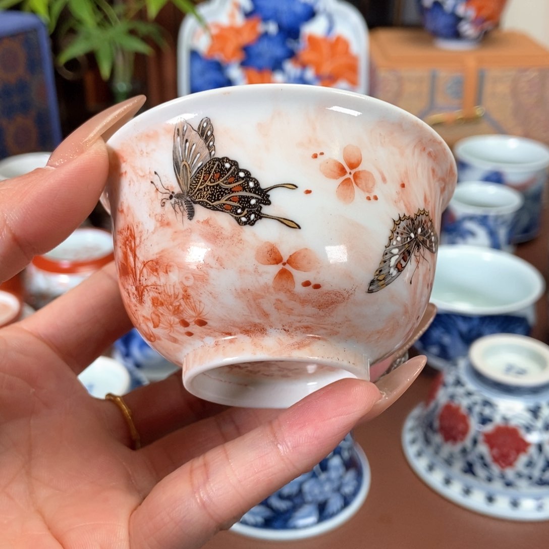 瓷云楼老油红蝴蝶樽杯