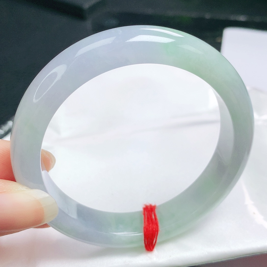 翡翠手镯未镶嵌正