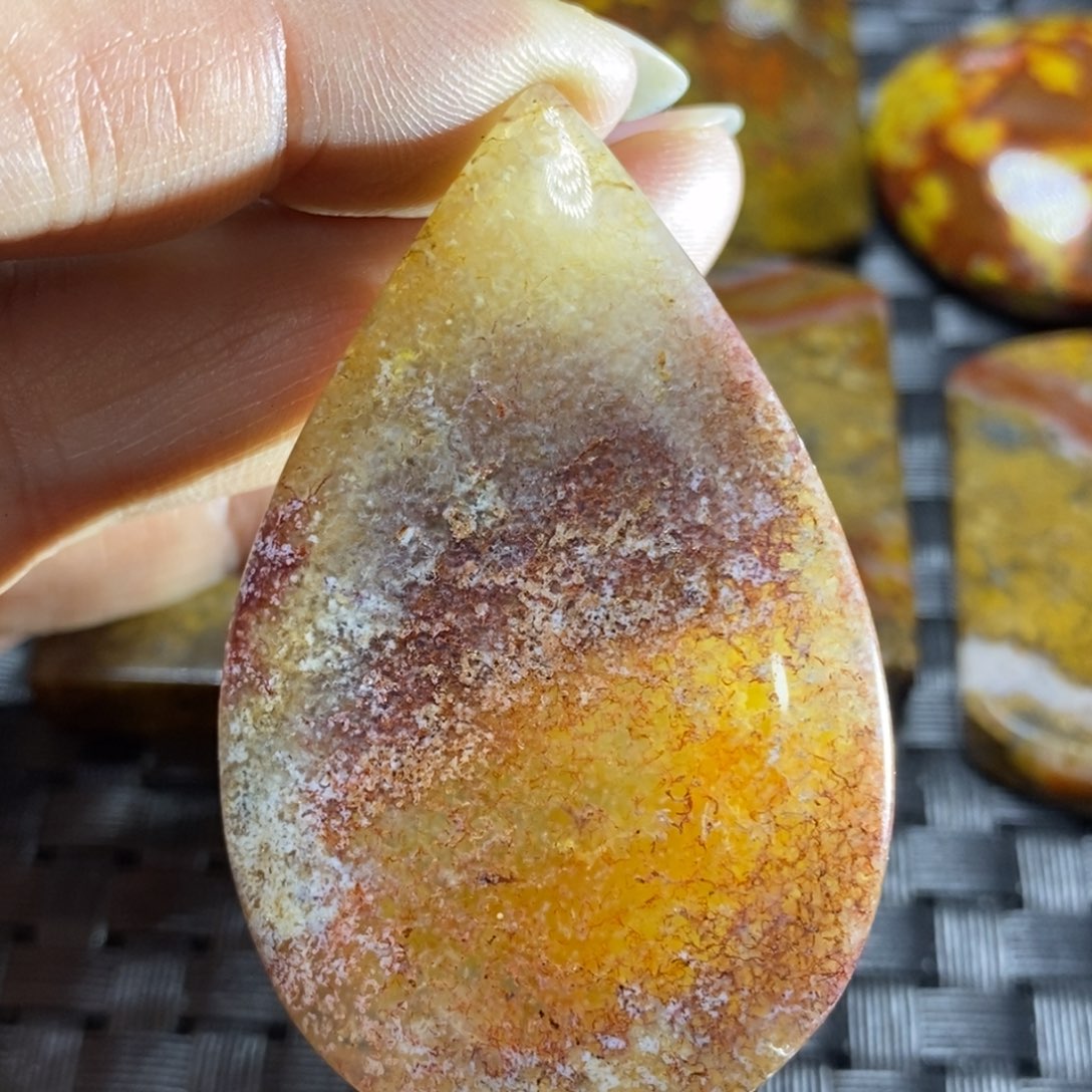 玛瑙/玉髓挂件未镶嵌