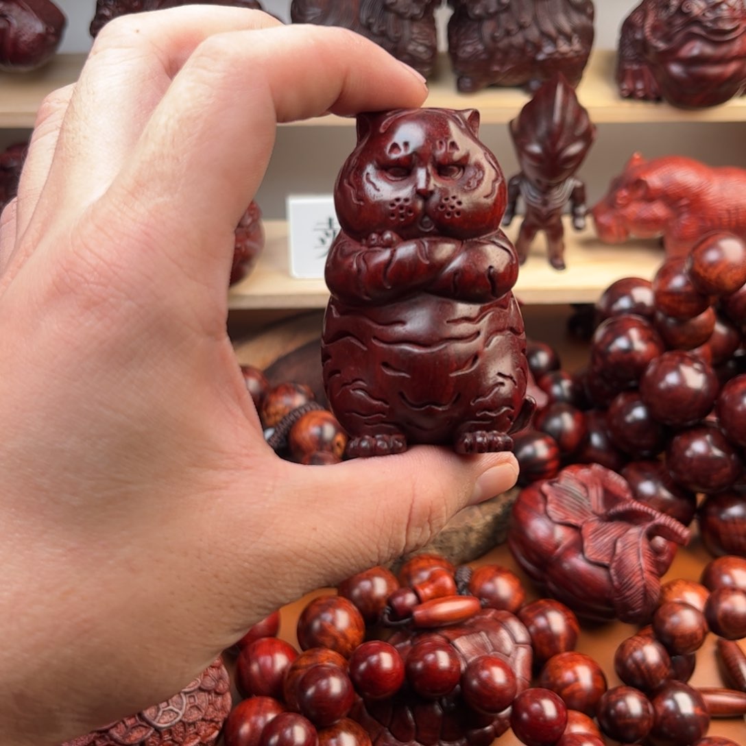 染料紫檀（血檀）譯*手把件高油性-多样性发其一