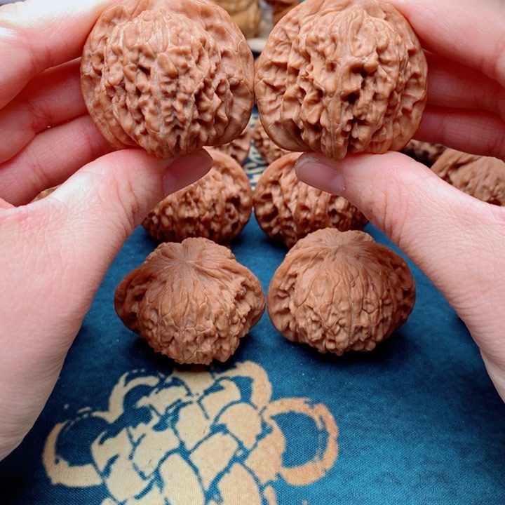 文玩核桃把件四座楼40