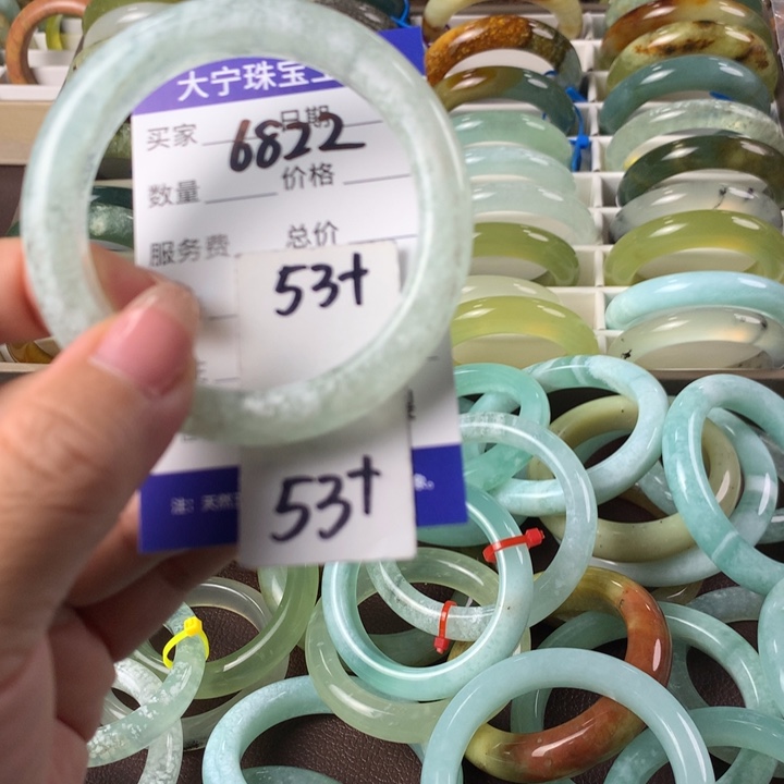 蛇纹石玉未镶嵌手镯6822