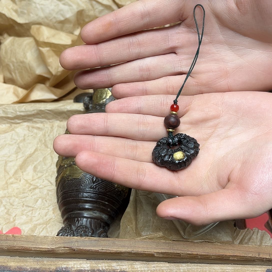 大叶紫檀（黑酸枝木类）