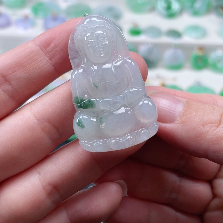 颈饰未镶嵌翡翠观音