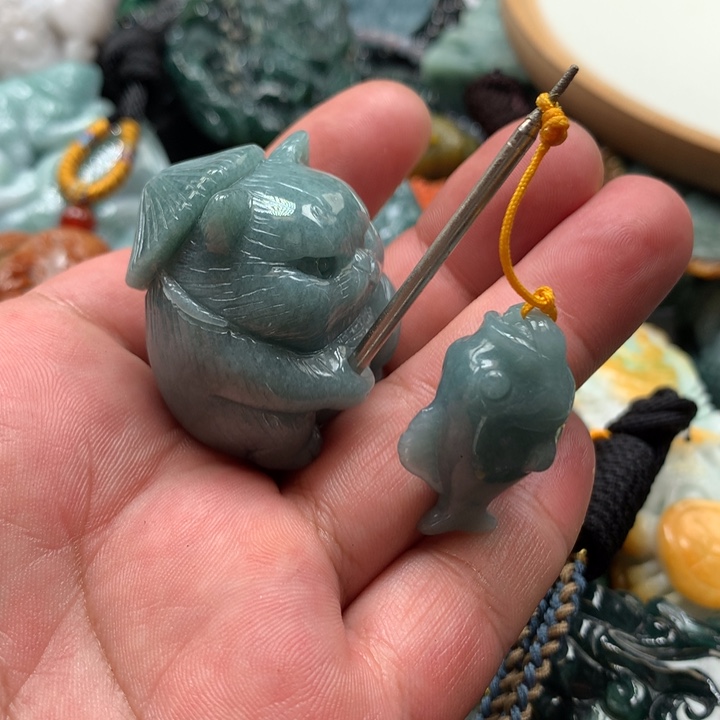 翡翠颈饰未镶嵌保真天然A货翡翠