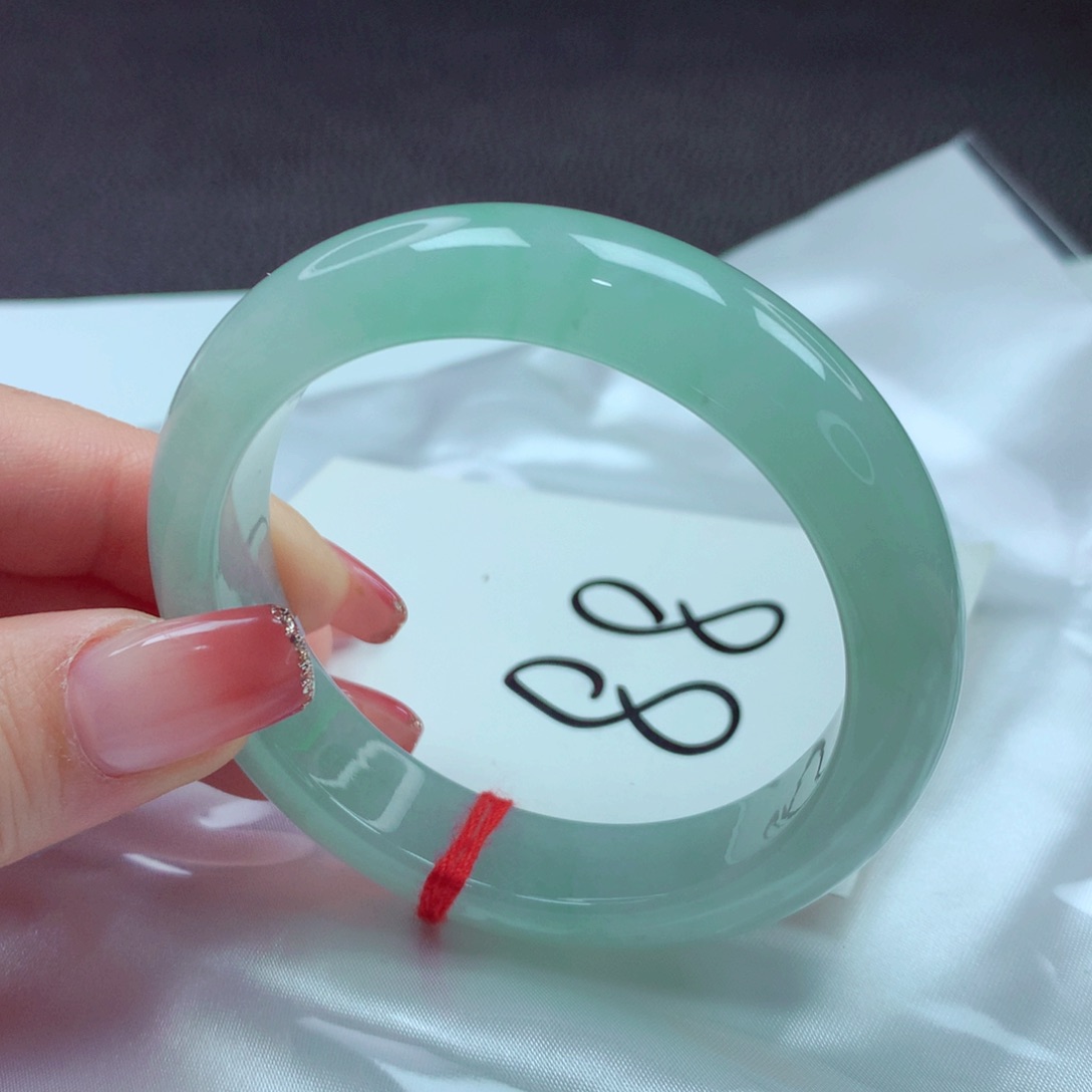 翡翠手镯未镶嵌手镯53