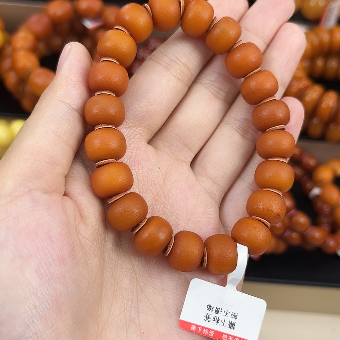 琥珀颈饰未镶嵌蜜蜡