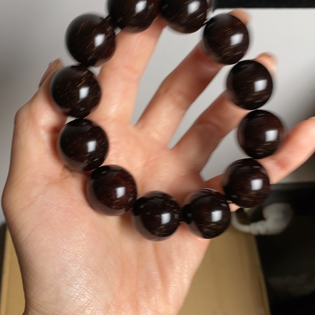 檀香紫檀（小叶紫檀）b****,